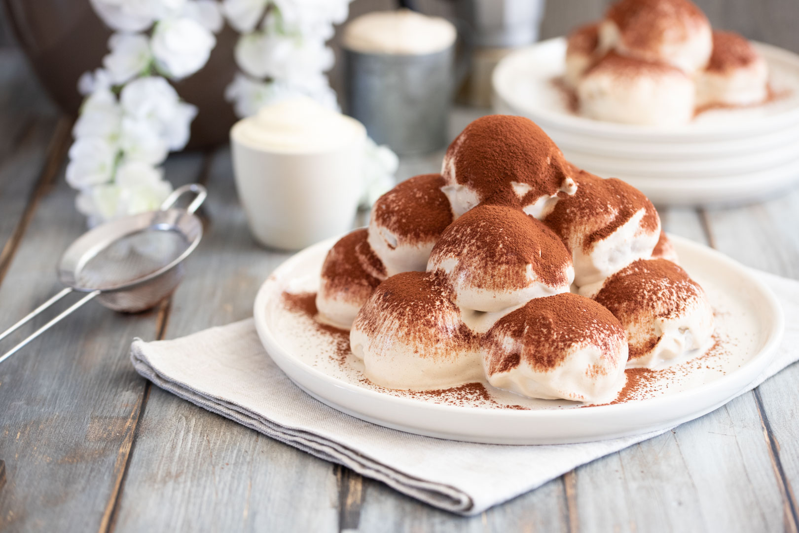 Profiteroles tiramisù - Un goloso dolce da dopo pasto